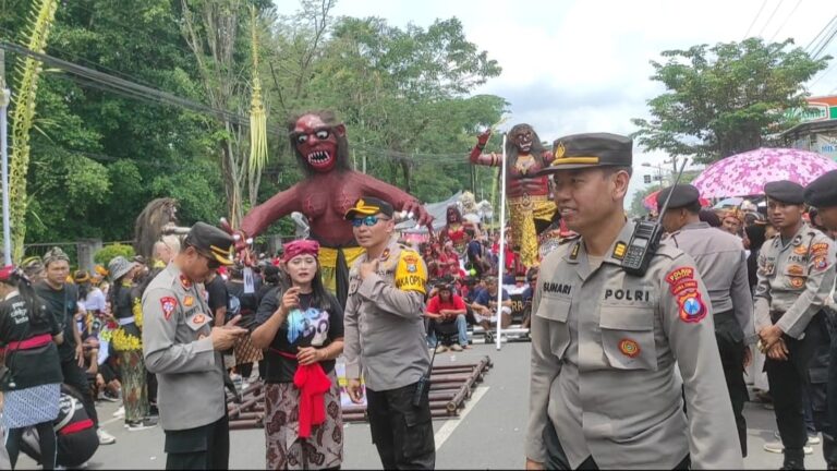 Polres Blitar Berikan Jaminan Keamanan Rangkaian Hari Raya Tahun Baru Saka Bagi Umat Hindhu