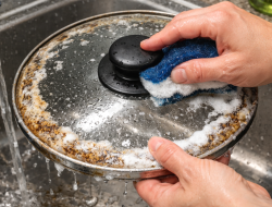 Panduan Lengkap Membersihkan Tutup Panci Pressure Cooker yang Berkerak Secara Natural