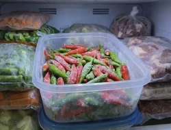 Rahasia Cabai Rawit Awet dan Segar: Panduan Lengkap Menyimpan di Freezer hingga Berbulan-bulan