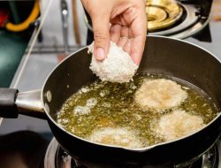 Rahasia Kuliner: Trik Membuat Adonan Tepung Gorengan Agar Tidak Cepat Basi dan Berair
